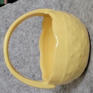 Easter/Spring ceramic basket, NEW